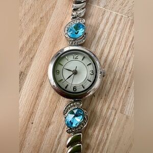 Christian benet ladies silver tone blue bracelet watch NEW BATTERY